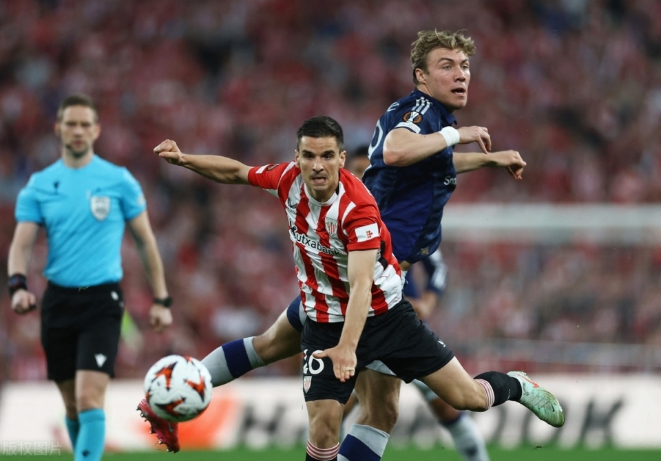 球速入口 -欧联清晨再迎强敌；塞维利亚防线松动；主帅态度——媒体盛赞；资深球员宣示担当(塞维利亚欧联杯)